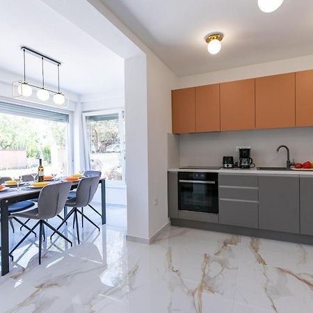 Apartman Suzi Пула Екстериор снимка