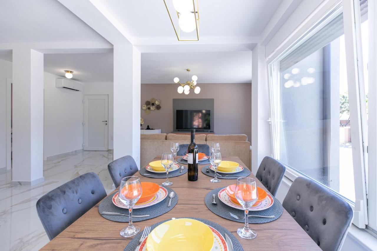 Apartman Suzi Пула Екстериор снимка